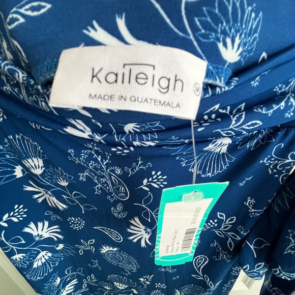 Kaileigh Daisy Wrap Maxi Skirt size m  NWT - Picture 4 of 9